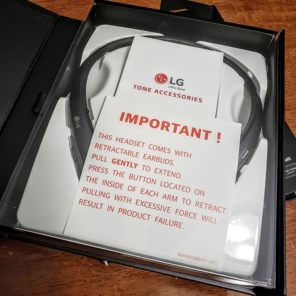 LG Tone Wireless Neckband Earphones – New in Original Box 🎧 ✨ - Picture 6 of 6